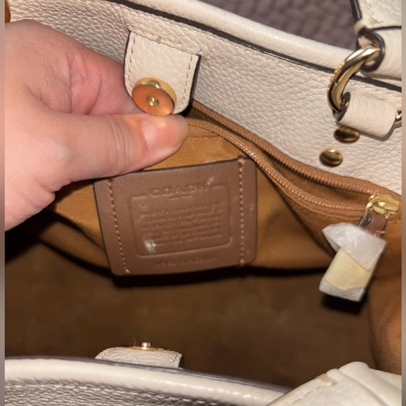 Coach Dempsey Mini - Picture 3 of 9